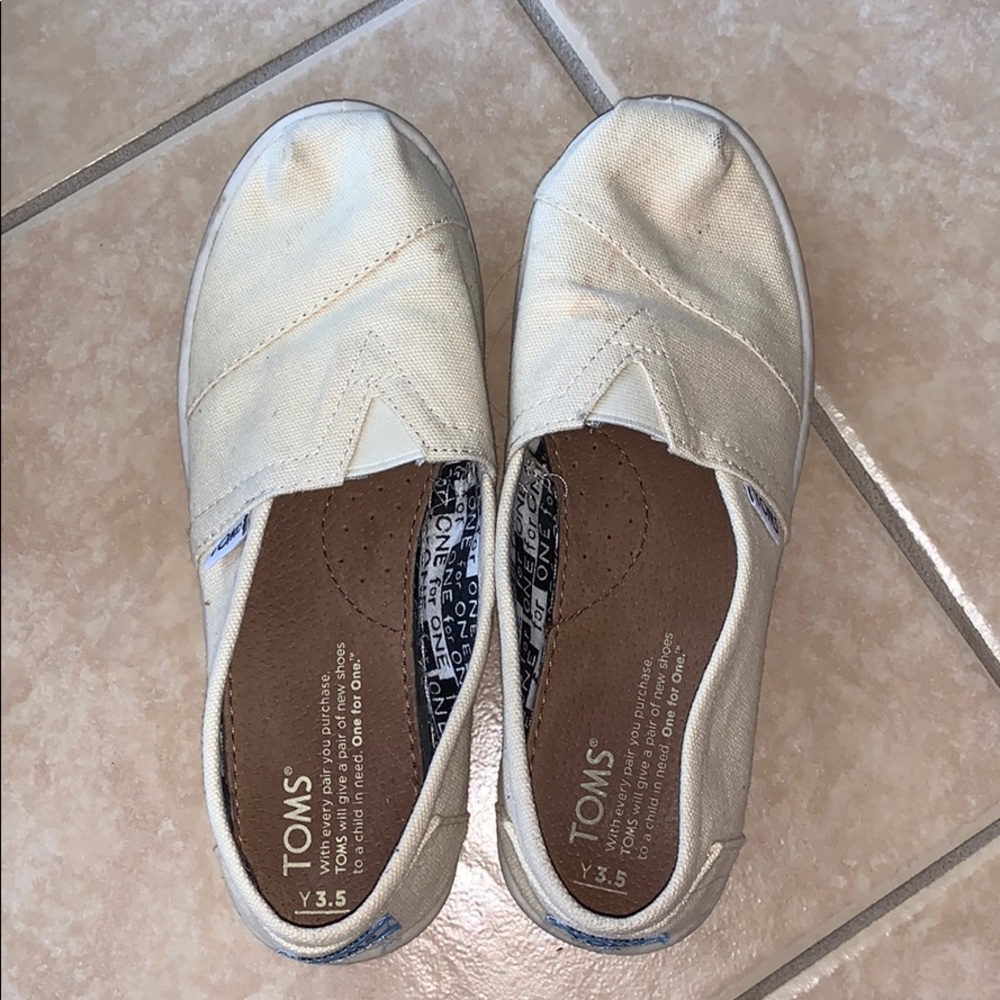 TOMS 🌸 Size 5 🌸